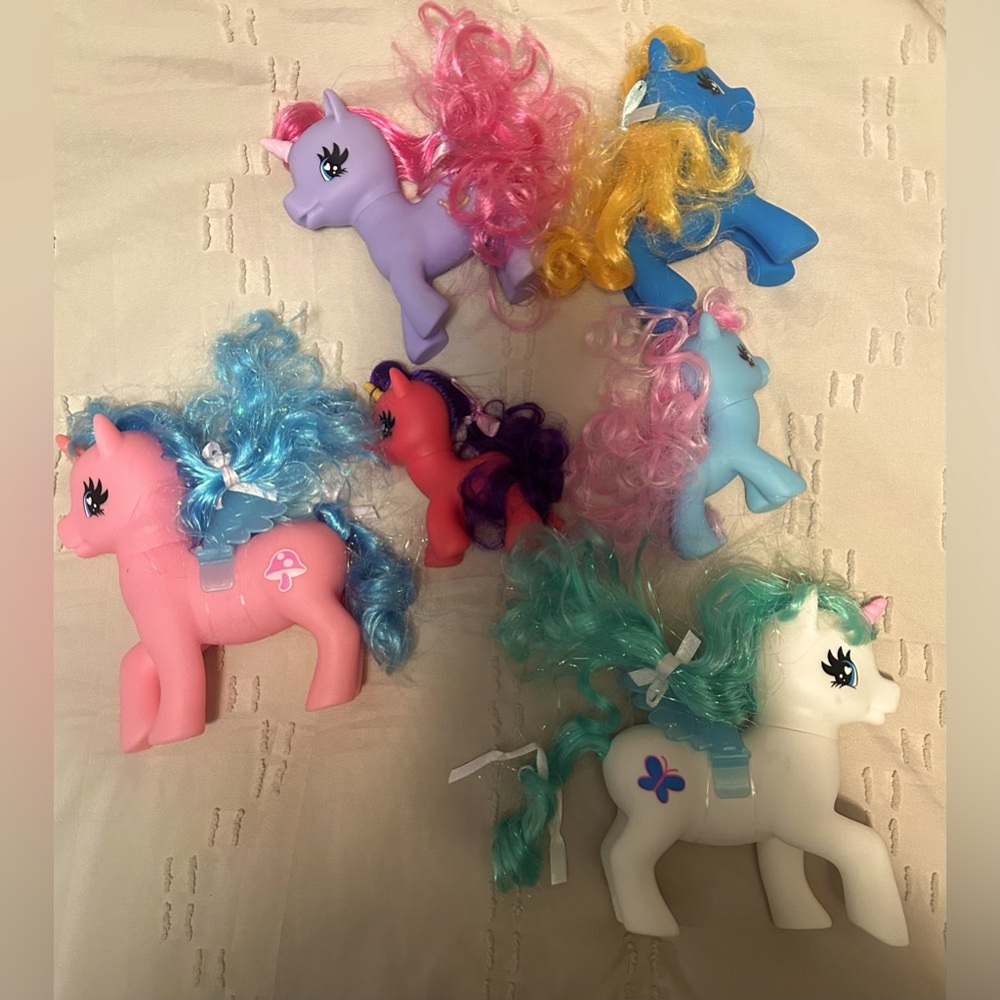 Lot of Assorted Off-Brand Pony toys